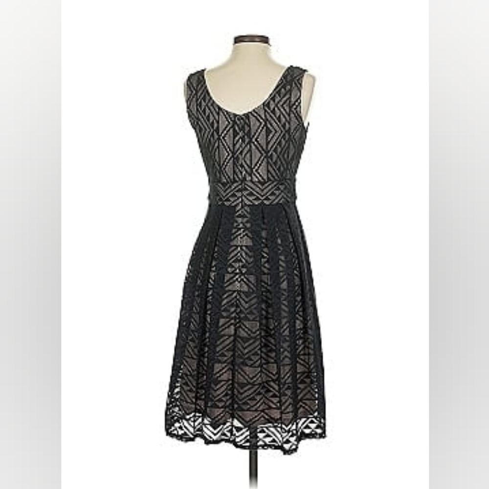 London‎ Times Black and Beige Geometric Midi Dress Size 4 LBS Lace A Line - Picture 2 of 7